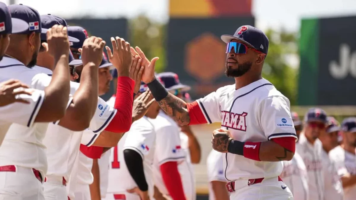 panama-vence-4-3-a-canada-y-mantiene-vivas-sus-aspiraciones-en-el-clasico-mundial-de-beisbol