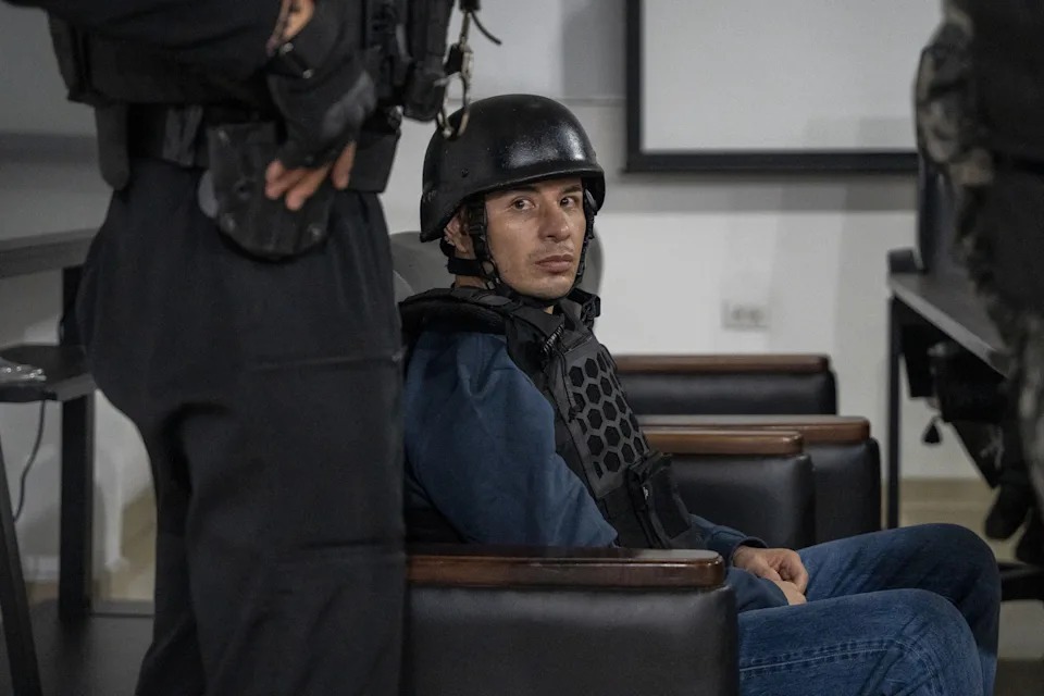 lobo-menor-queda-encarcelado-en-ecuador-tras-ser-detenido-en-mexico-con-ayuda-a-colombia