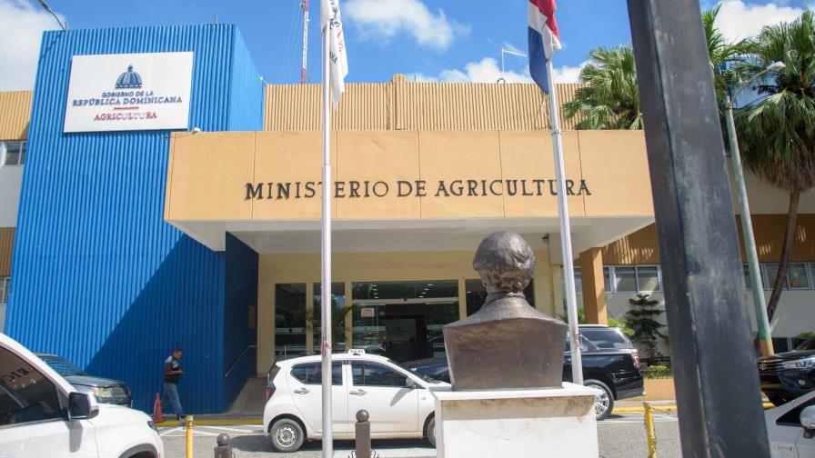 renuncia-en-agricultura-tras-denuncias-de-irregularidades-en-adjudicacion-de-obras