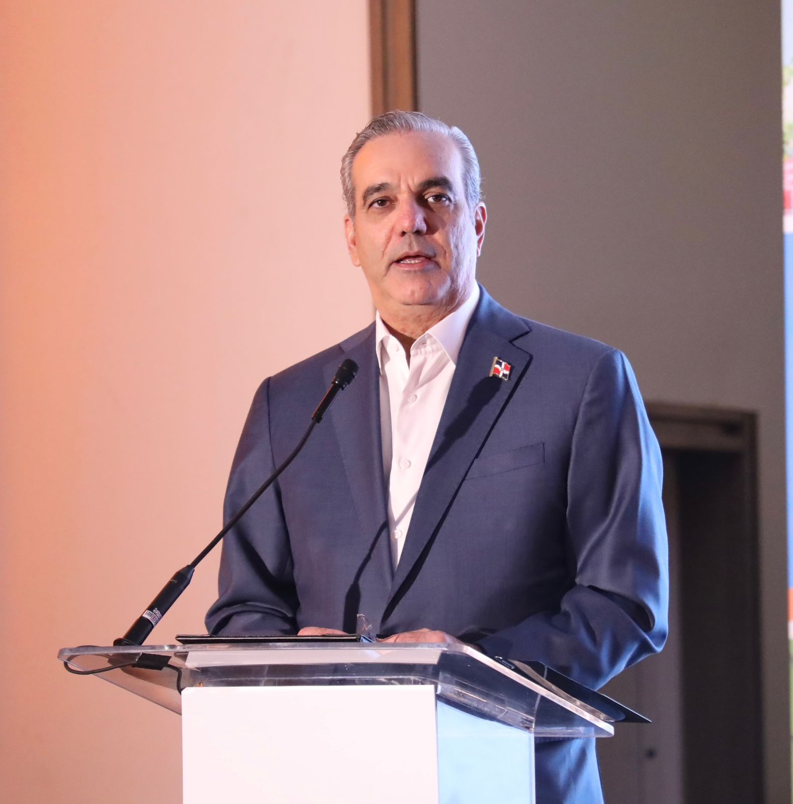 abinader-intensifica-agenda-con-cuatro-actos-oficiales-en-semana-santa