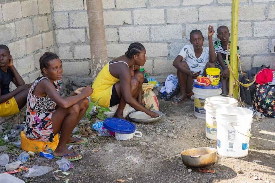 huir-en-la-oscuridad:-cronica-de-la-brutal-masacre-en-haiti