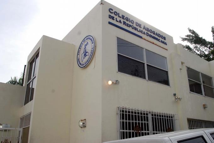 juristas-denuncian-suspension-del-card-como-«inconstitucional»-y-«desacato»-al-tsa