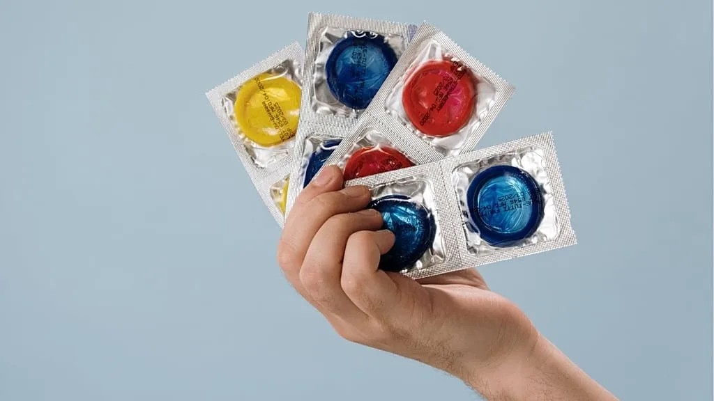 ¡ni-el-sexo-se-salva!-la-guerra-eleva-el-costo-de-los-condones-hasta-30-%