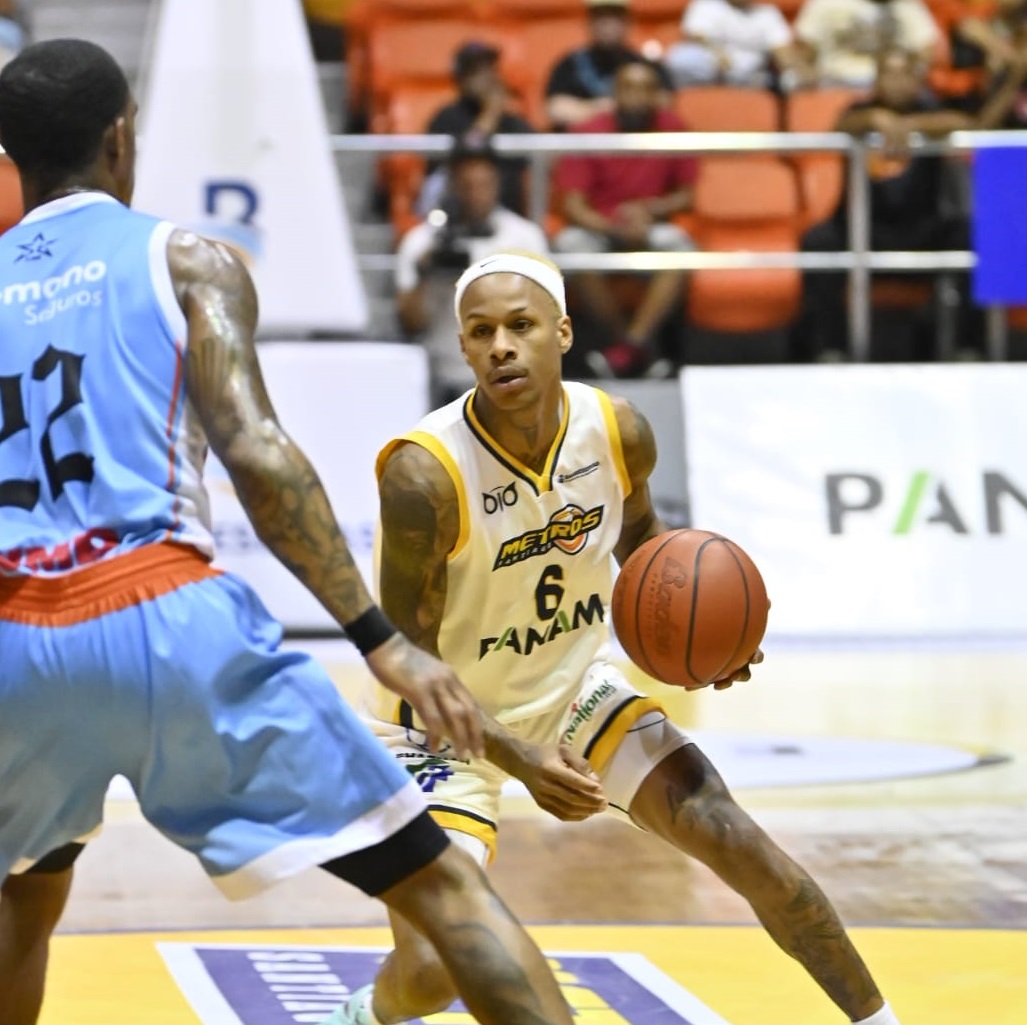 metros-vencen-a-titanes-y-siguen-invictos-en-la-lnb