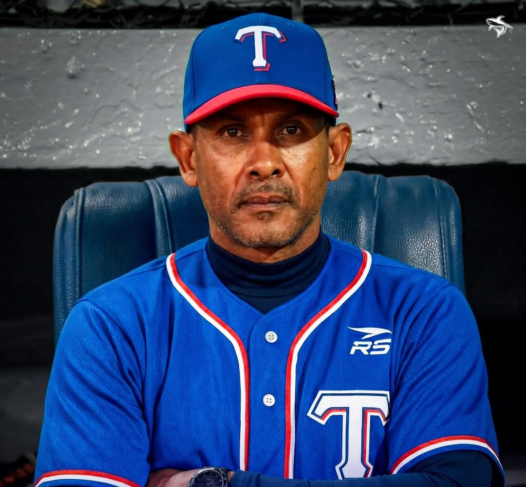 fernando-tatis-sr.-se-va-a-venezuela-a-dirigir-a-los-tiburones-de-la-guaira