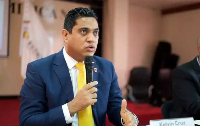 ministro-de-deportes-cuestiona-danos-en-el-estadio-quisqueya-tras-conciertos-y-anuncia-posibles-medidas