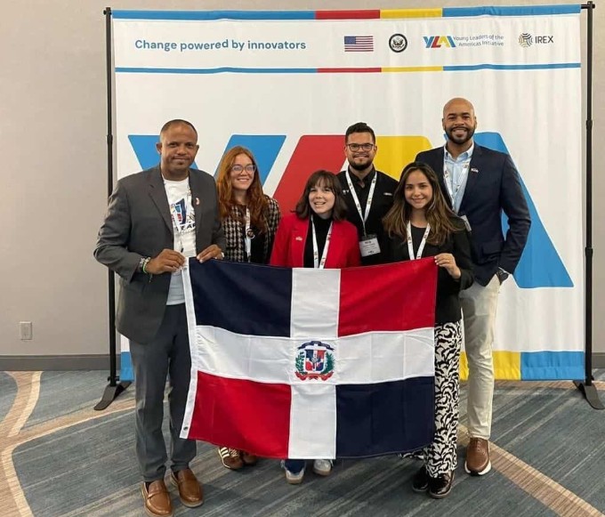 siete-jovenes-dominicanos-son-seleccionados-para-programa-de-liderazgo-empresarial-en-ee-uu.