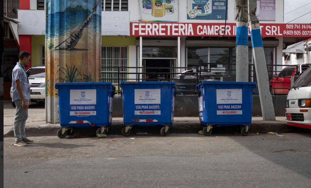 sdn-instala-150-contenedores-de-basura