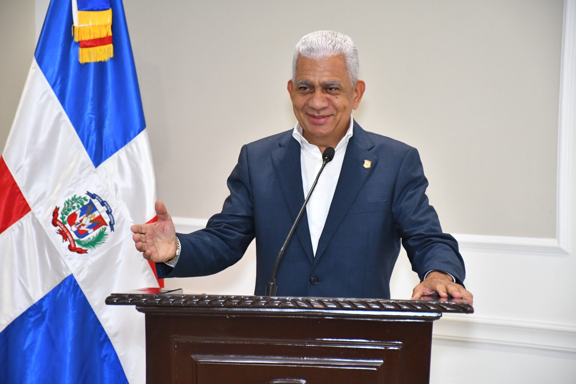 ricardo-de-los-santos-afirma-reforma-laboral-seguira-adelante-pese-a-diferencias-por-cesantia