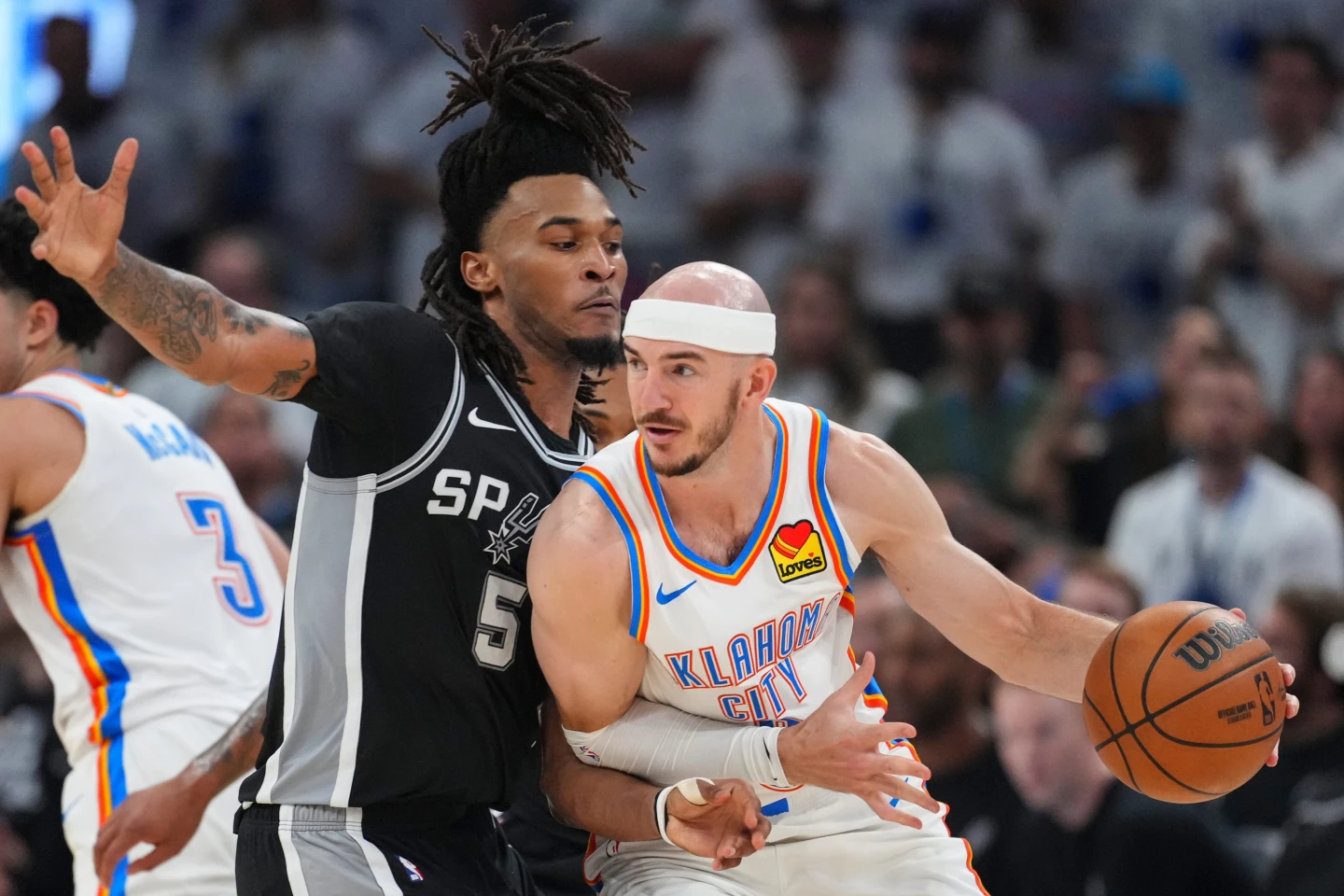 thunder-derrota-a-spurs-y-queda-a-un-triunfo-de-volver-a-las-finales-de-la-nba