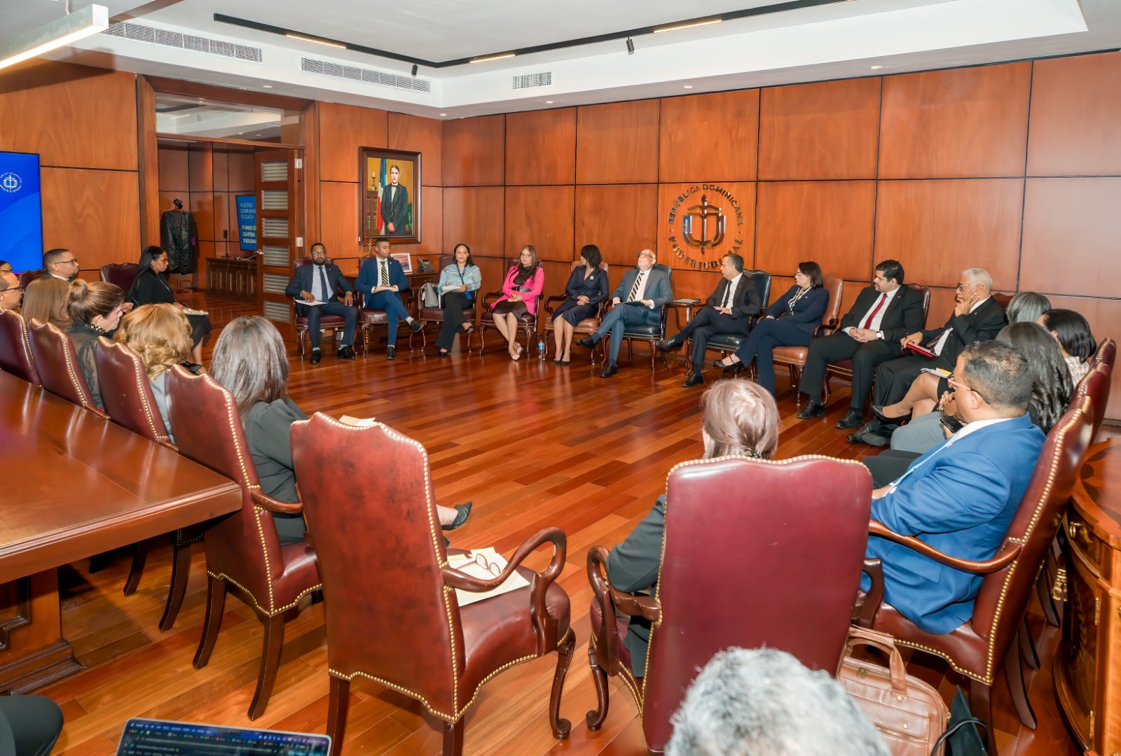 poder-judicial-anuncia-aumento-salarial-de-hasta-50-%-para-jueces-y-servidores-judiciales