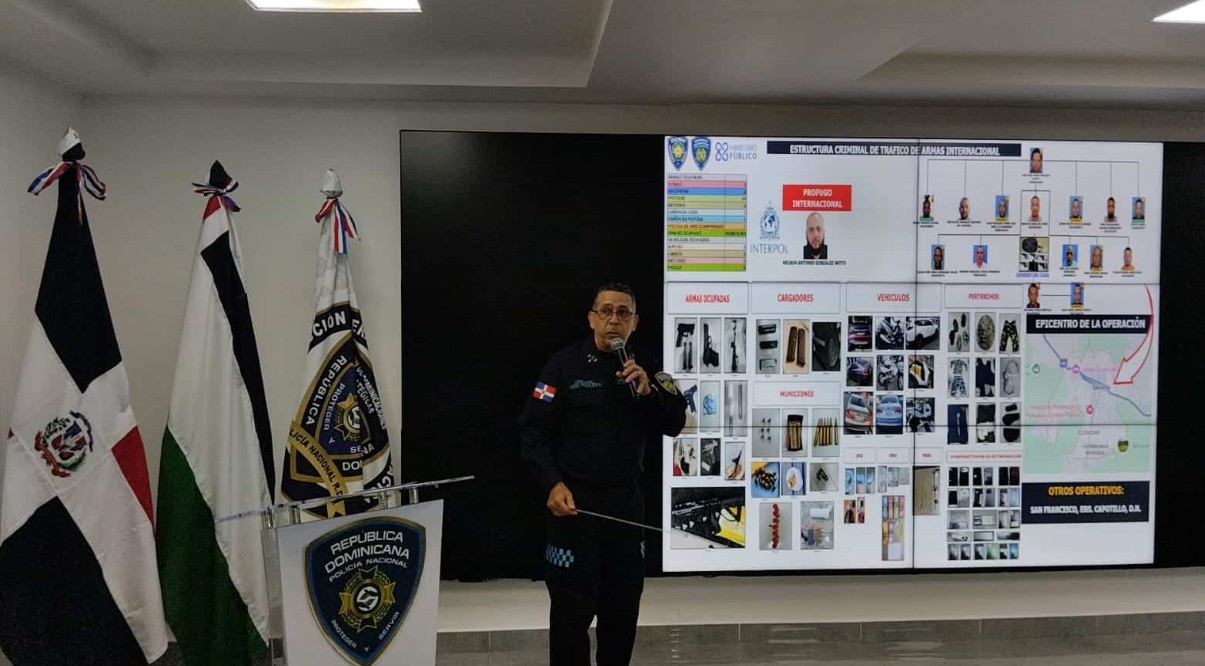 desmantelan-red-de-trafico-de-armas-y-arrestan-a-14-personas