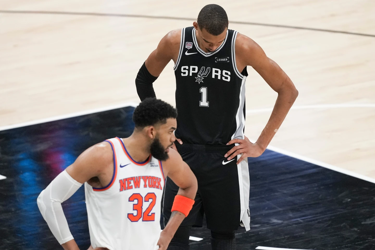 knicks-remontan-ante-los-spurs-y-toman-ventaja-en-las-finales-de-la-nba