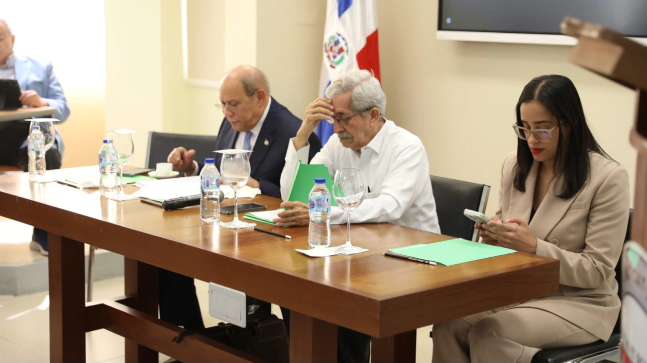 gobierno-lanzara-consulta-nacional-para-definir-el-futuro-de-la-educacion-dominicana