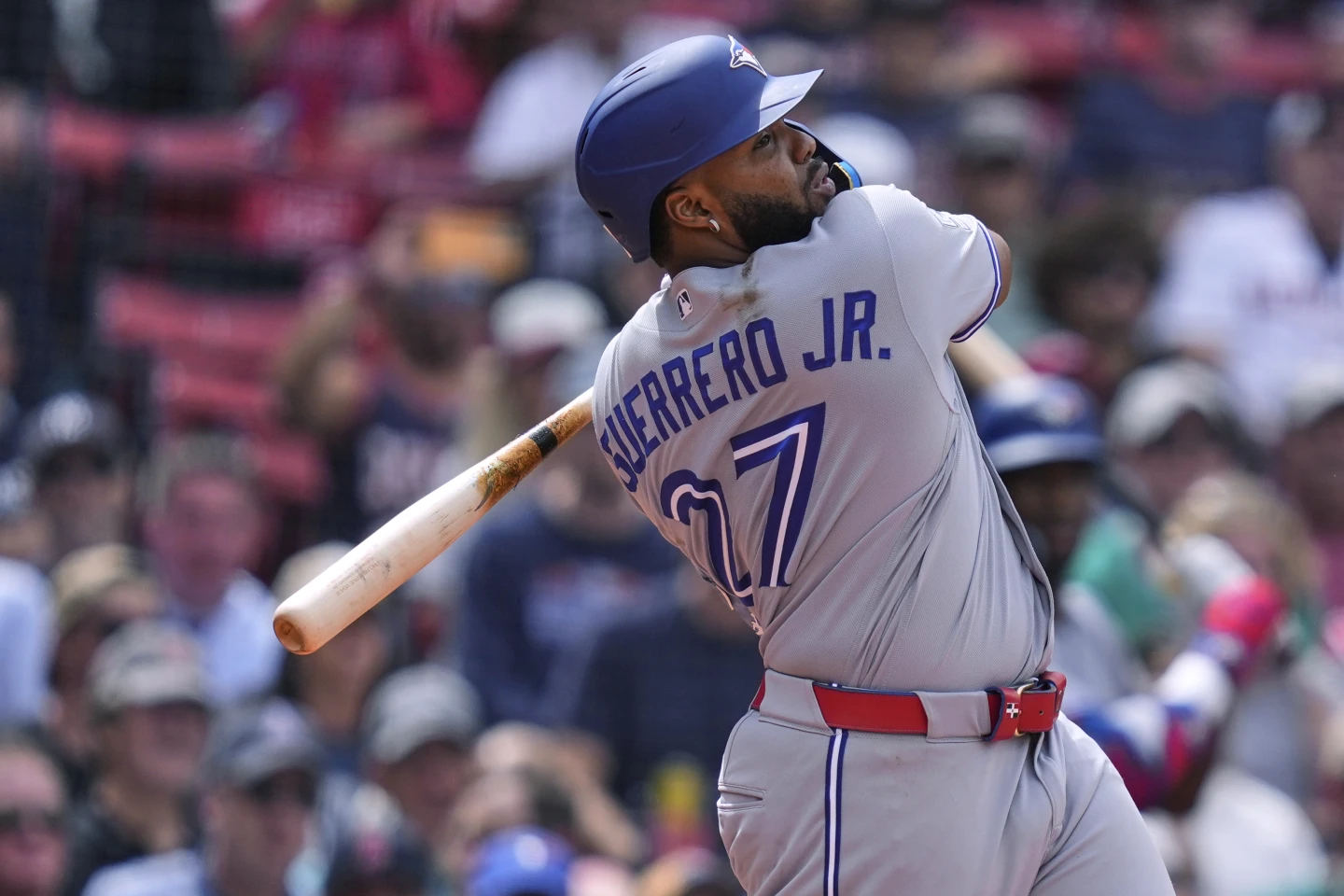 vladimir-guerrero-jr.-despierta-con-jonron-y-blue-jays-barren-a-los-red-sox