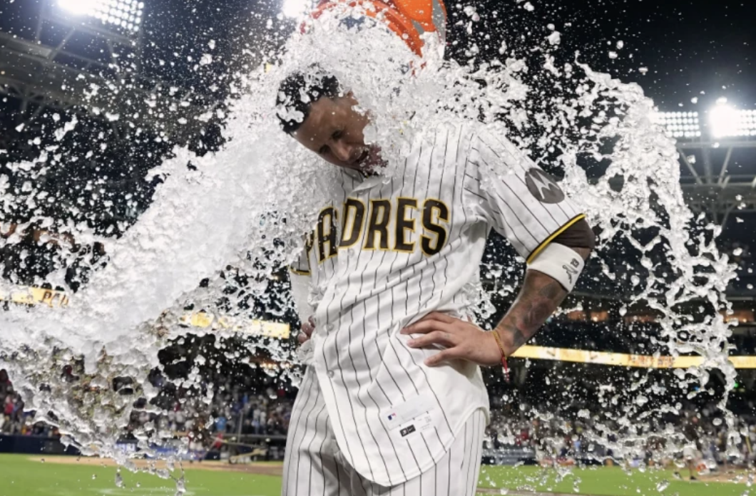 imparable-de-machado-decide-en-la-decima-y-padres-dejan-en-el-terreno-a-los-bravos