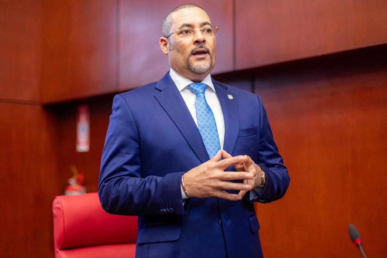 senador-pide-revisar-codigo-penal-antes-de-su-entrada-en-vigencia 