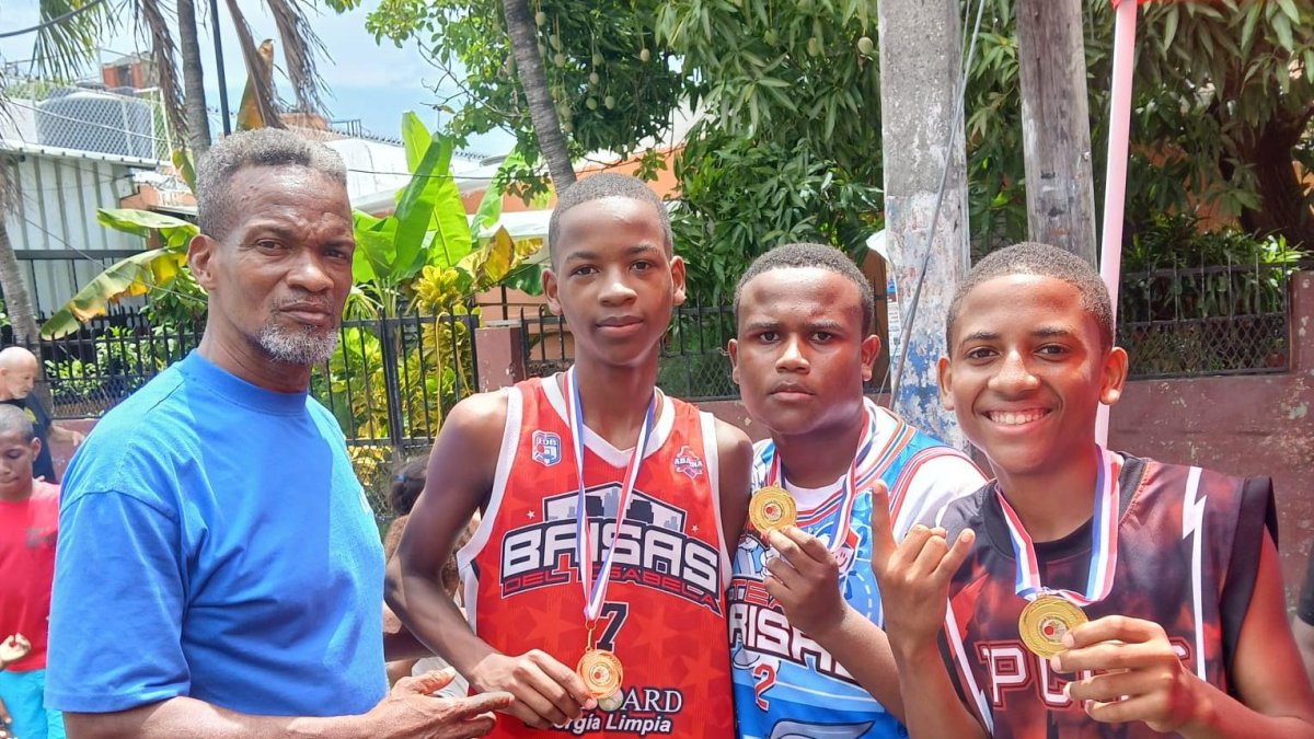 mas-de-300-ninos-participan-en-el-vi-festival-deportivo-de-villas-agricolas