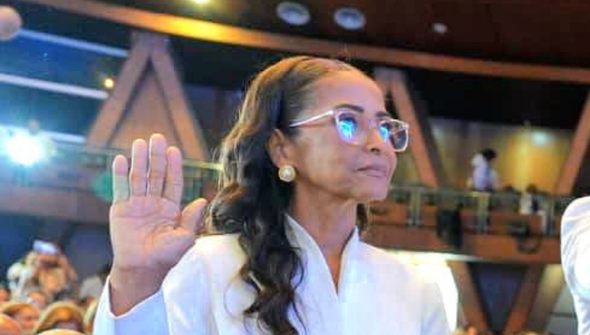 dra-ana-jacqueline-urena-asume-decanato-de-humanidades-con-llamado-a-la-unidad-y-al-trabajo-colectivo