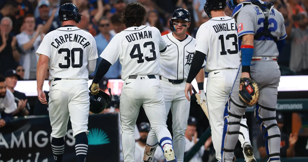outman-pega-jonron-de-tres-carreras-y-tigres-remontan-ante-los-reales