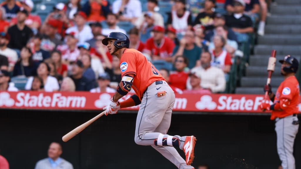 pena-y-paredes-conectan-jonrones-en-victoria-de-los-astros-sobre-los-marlins
