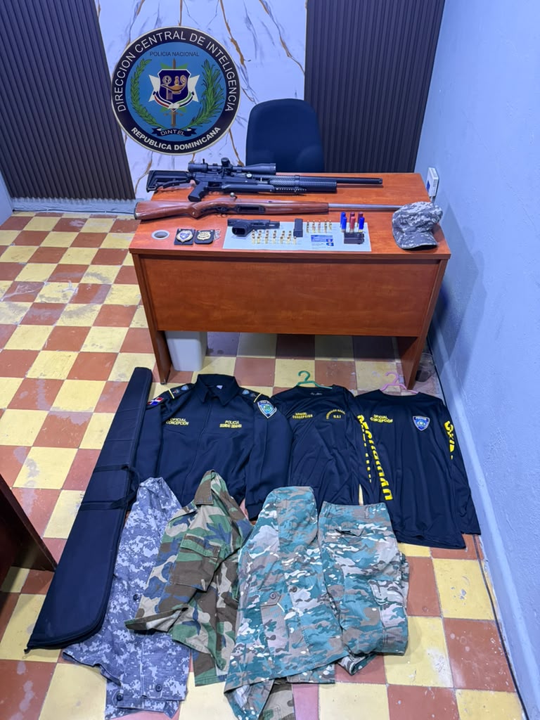 dintel-ocupa-armas-y-pertrechos-militares-en-allanamiento-en-cotui