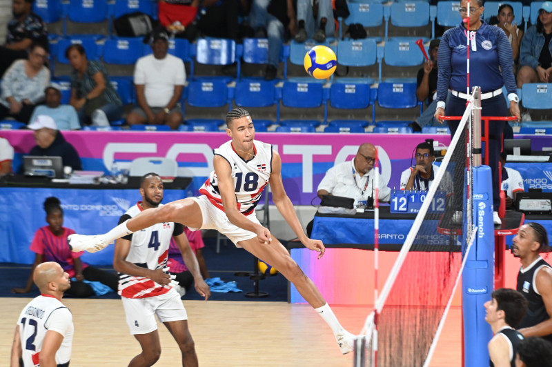 dominicana-supera-a-guatemala-y-mantiene-viva-la-lucha-por-el-quinto-puesto-en-voleibol-masculino