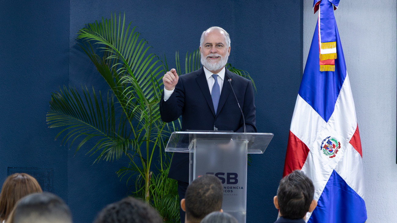 alejandro-fernandez-dejara-la-superintendencia-de-bancos-tras-seis-anos-de-gestion