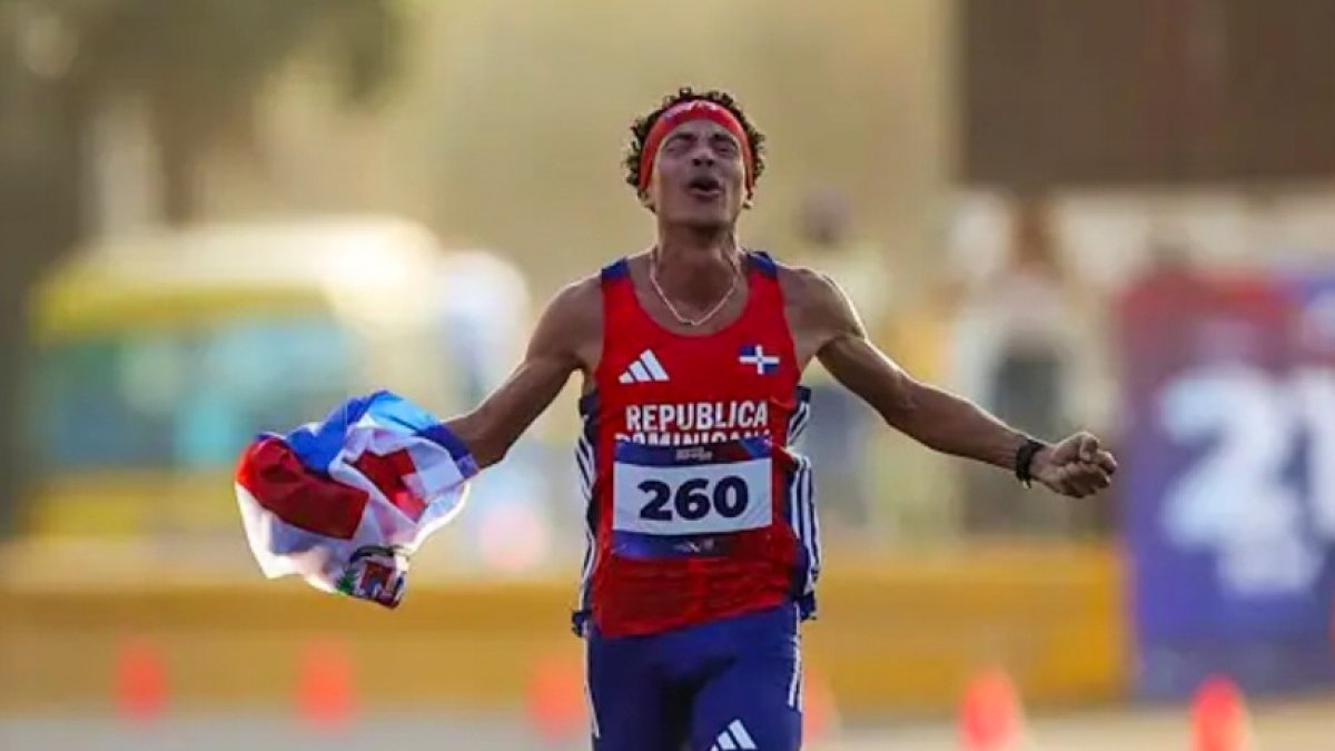 estrategia,-disciplina-y-amor-por-la-patria:-la-clave-del-oro-de-alvaro-abreu-en-la-medio-maraton