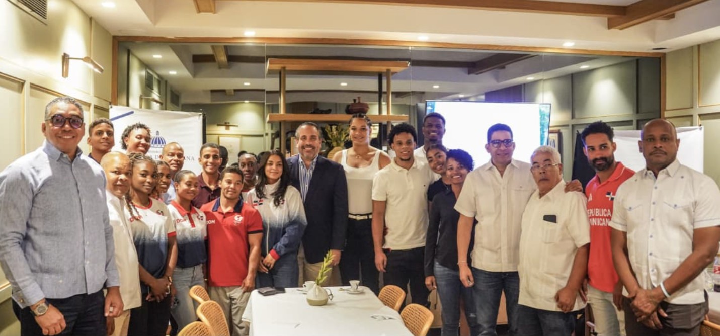 inefi-reconoce-a-medallistas-de-santo-domingo-2026-que-surgieron-de-los-juegos-escolares