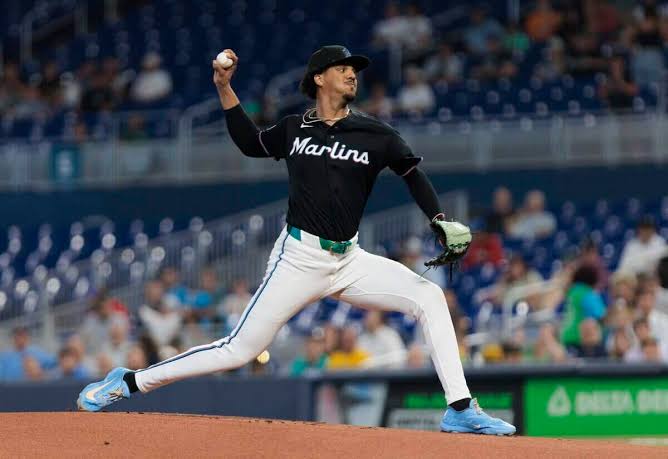 eury-perez-domina-el-duelo-ante-skenes-y-esteury-ruiz-dispara-jonron-en-triunfo-de-marlins-sobre-piratas