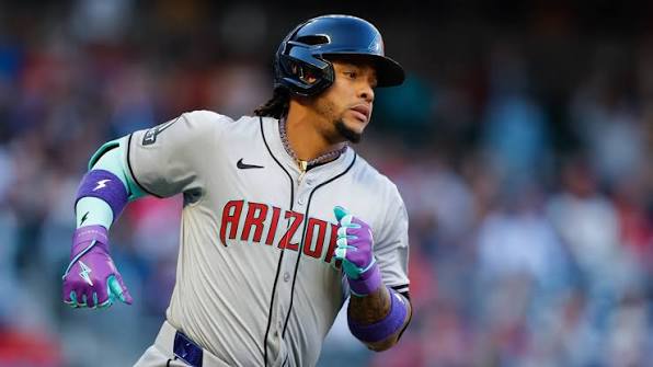 ketel-marte-sale-del-juego-por-molestias-en-su-rodilla-izquierda