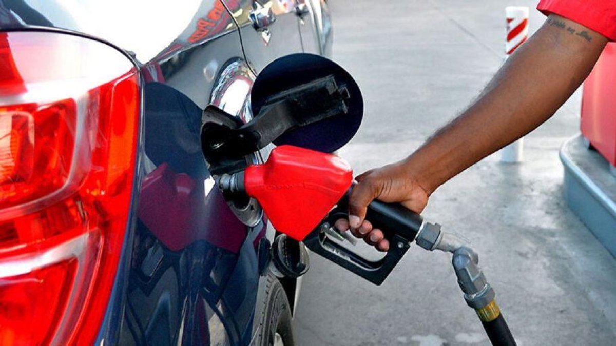 denuncian-sobreprecios-en-combustibles-alcanzarian-rd$659.8-millones,-tras-aumento-del-gobierno