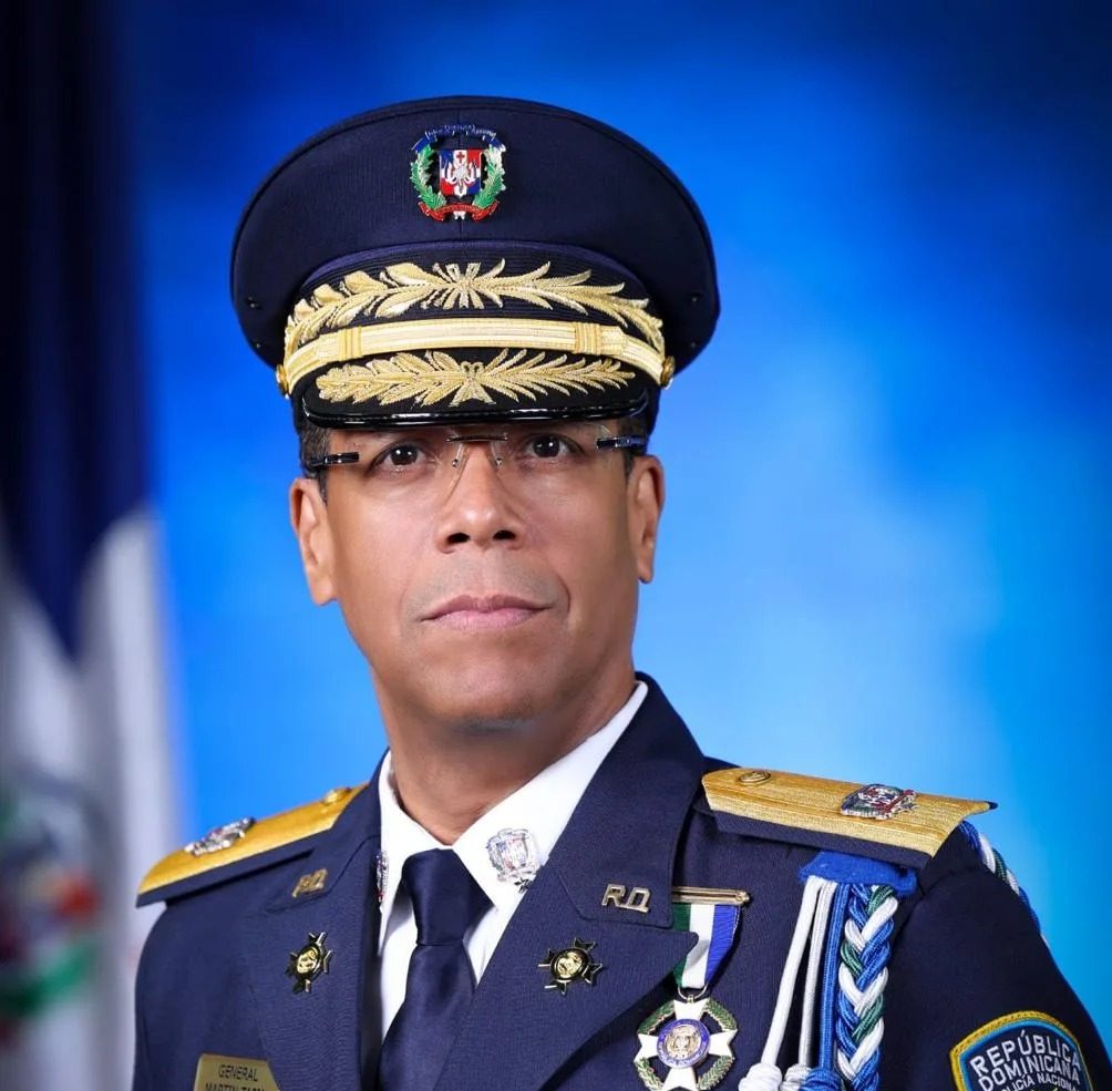 abinader-designa-a-martin-miguel-tapia-sanchez-como-inspector-general-de-la-policia-nacional