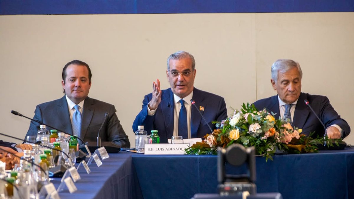 cumbre-empresarial-en-roma:-abinader-promueve-incentivos-y-logistica-ante-el-capital-italiano