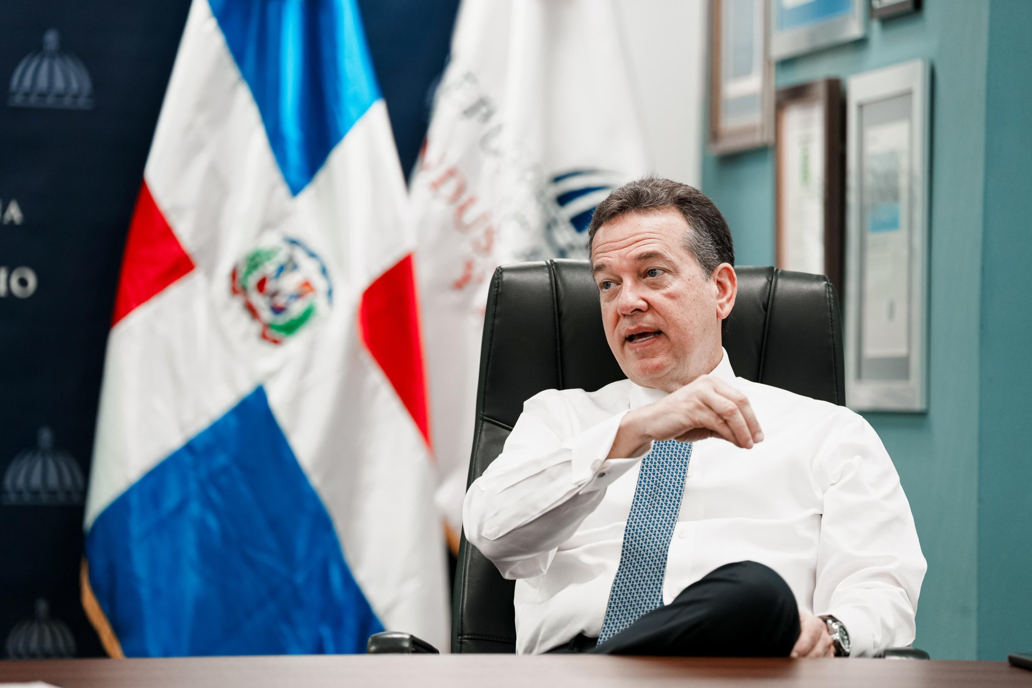 mirex-mantiene-asistencia-a-dominicanos-en-rusia-pese-a-limites-por-firma-de-contratos-voluntarios