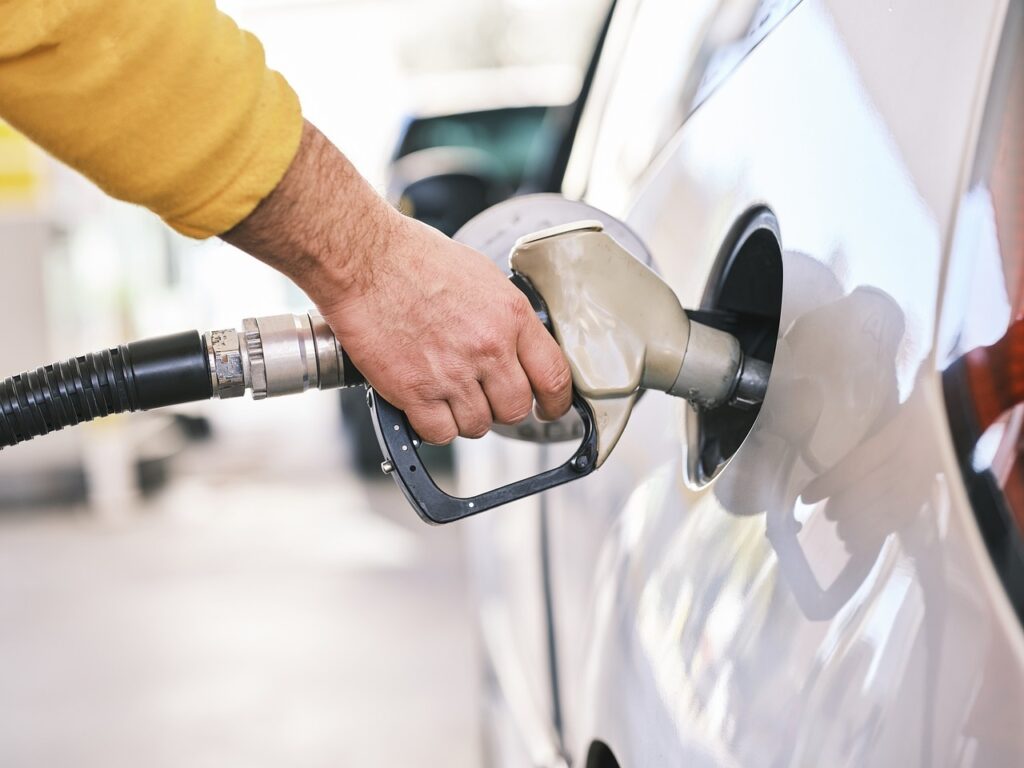 industria-y-comercio-mantiene-sin-variacion-seis-de-los-principales-combustibles