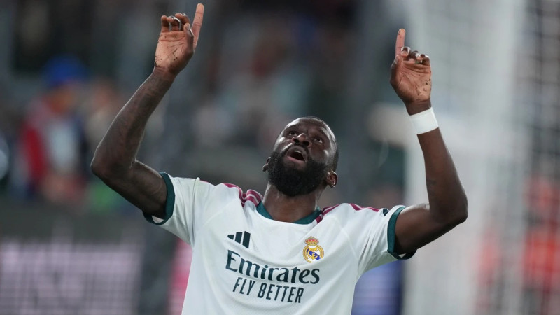 real-madrid-remonta-ante-la-roma-y-psg-derrota-al-manchester-city