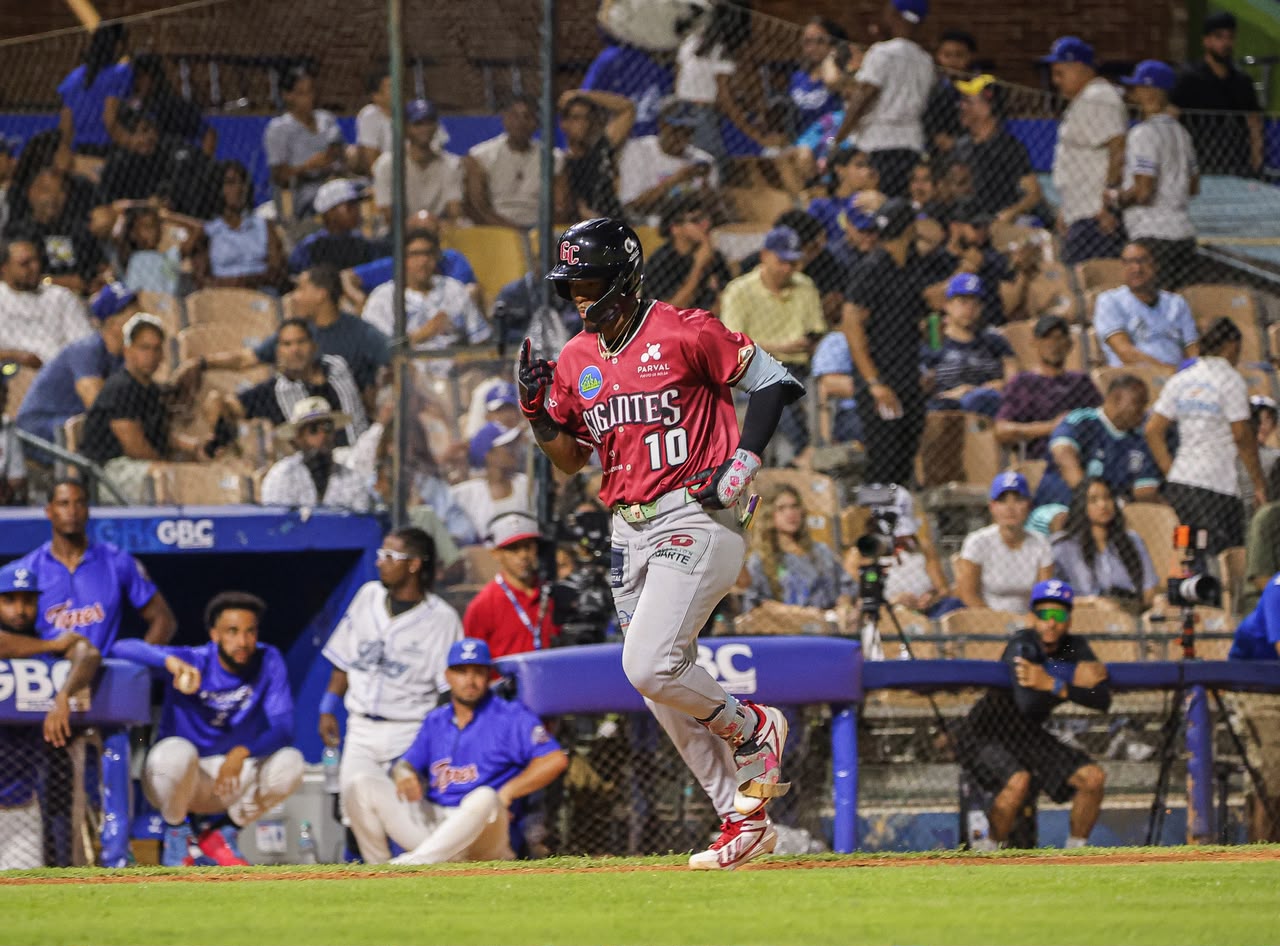 jefferson-rojas-castiga-al-licey-con-dos-jonrones-en-triunfo-de-los-gigantes