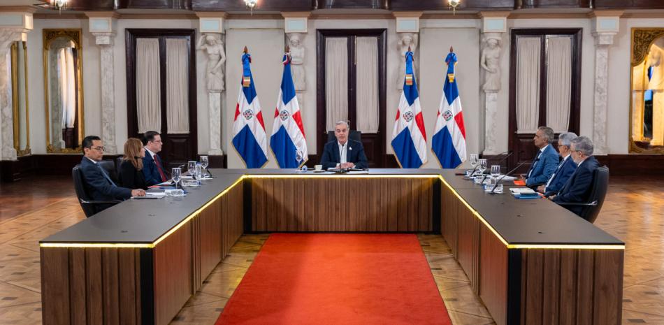 abinader-proyecta-subsidios-a-combustibles-por-rd$40,000-millones-en-2026