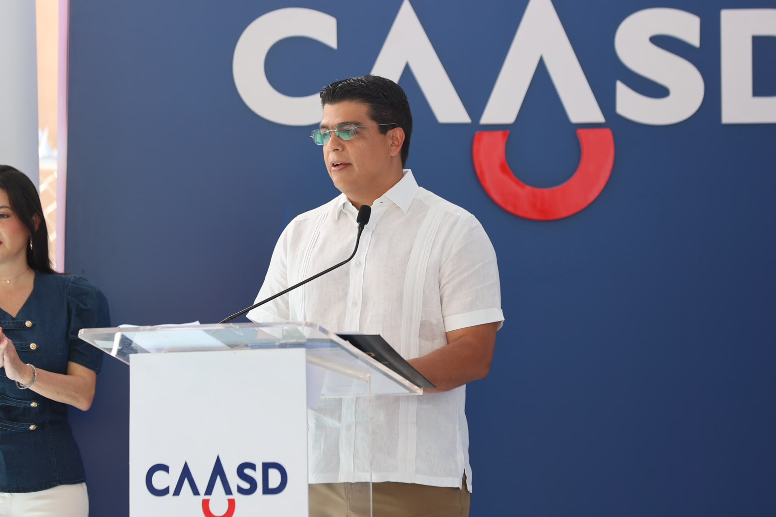 director-de-la-caasd-llama-frenar-desperdicio-agua-y-reafirma-con-correccion-fugas-y-averias