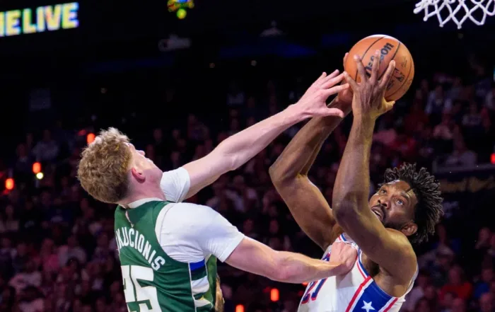 embiid-logra-un-triple-doble-para-mantener-a-los-sixers-invictos