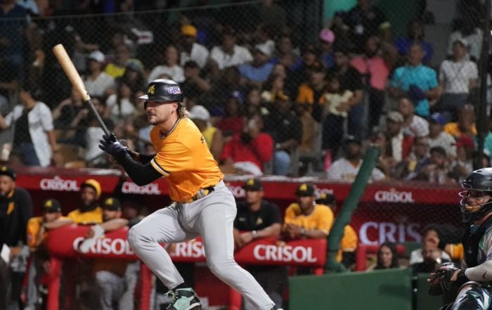aguilas-le-devuelven-el-favor-a-domicilio-al-licey